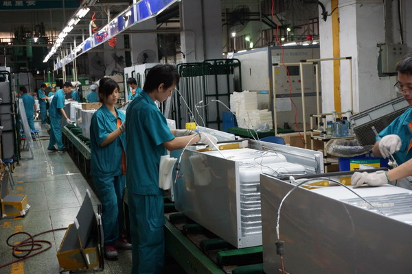 大学广东教育实践中心参观上市公司海信科龙-